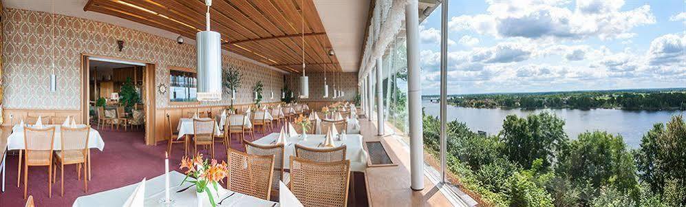Hotel Bellevue เลาเอนบวร์ก ภายนอก รูปภาพ